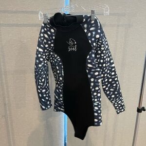 XCEL Ocean Ramsey Water inspired axis long sleeve black zip spring suit (2mm)